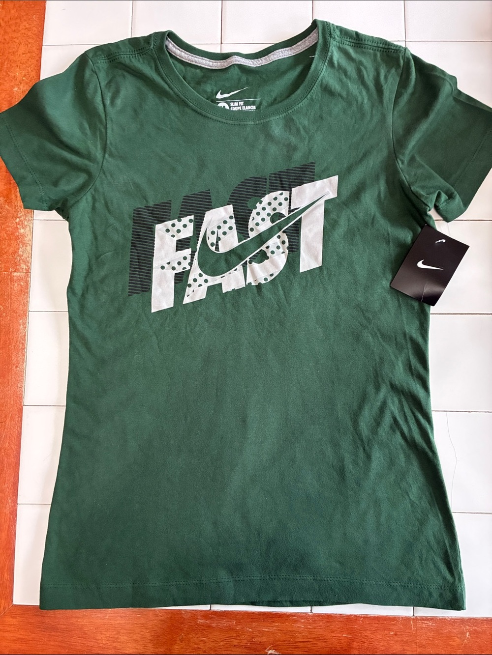 Nike Green Graphic FAST Tee Size M